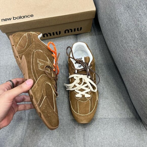 New Womens Miu Miu x New Balance 530 SL Sneakers